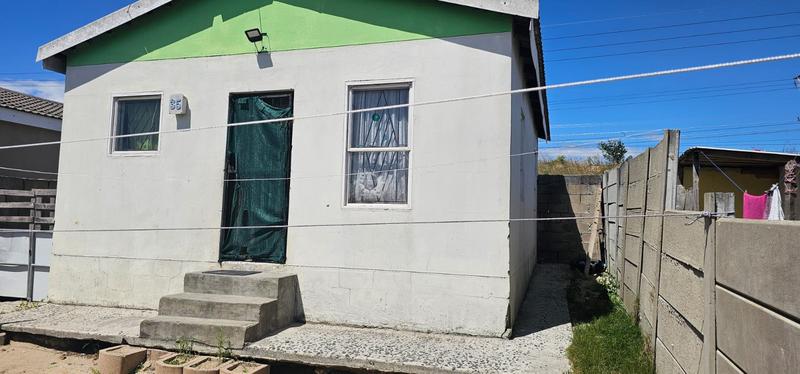 2 Bedroom Property for Sale in Guguletu Western Cape